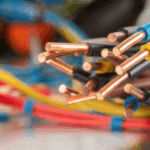 Fils électriques de différentes sections et couleurs